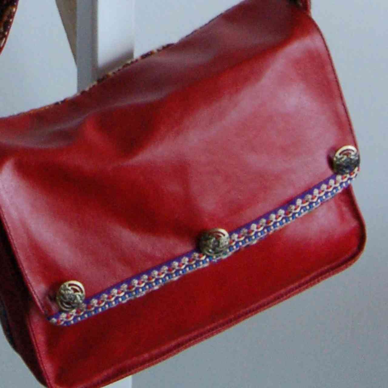 Sac à main bandoulière rouge cuir et tissu