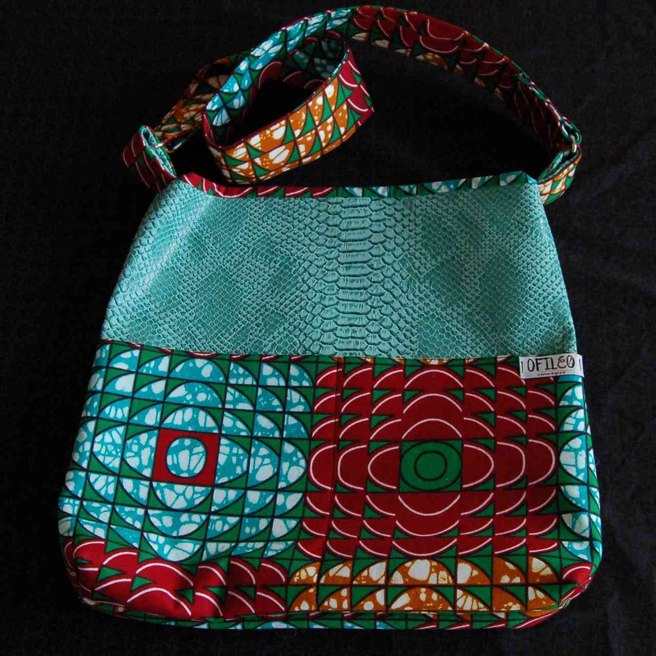 Le sac trapèze simili bleu et turquoise