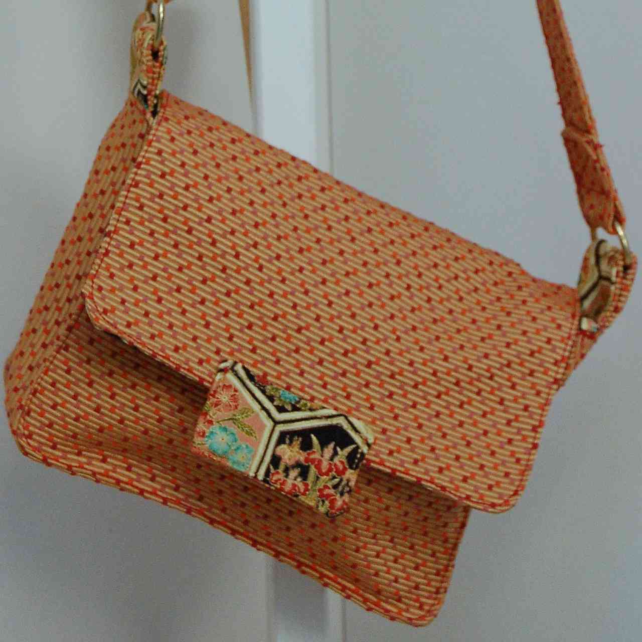 Sac à main bandoulière tissu à motifs orangés